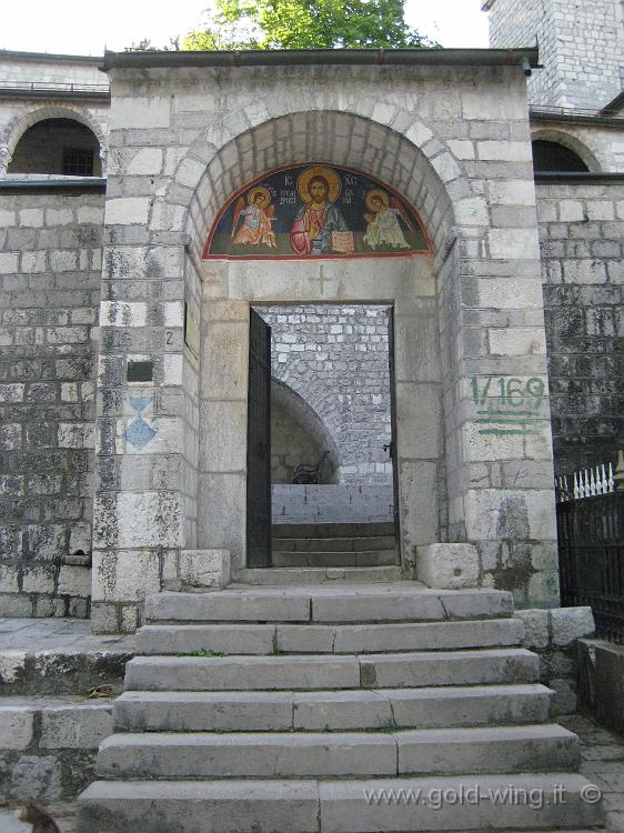 IMG_0657.JPG - Cetinje: ingresso del monastero