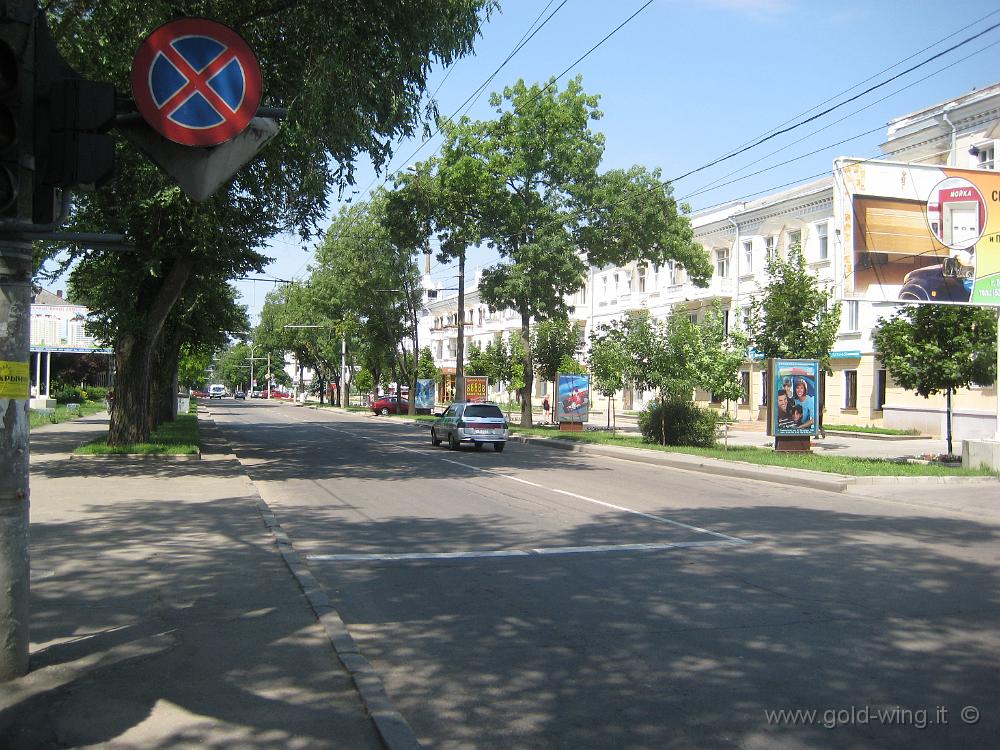 IMG_1403.JPG - Transdnistria: Tiraspol. Il viale principale della capitale