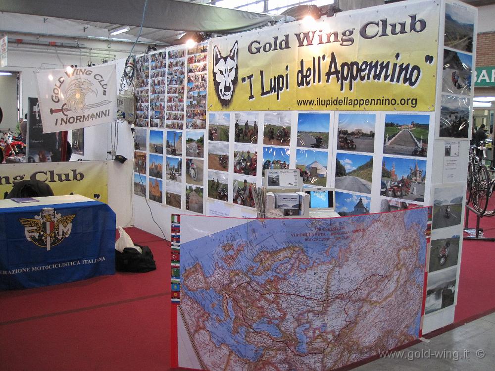 IMG_0048.JPG - Lo stand del Gold Wing Club i Lupi dell'Appennino, dove sono ospite: le foto e la cartina del mio viaggio in Mongolia