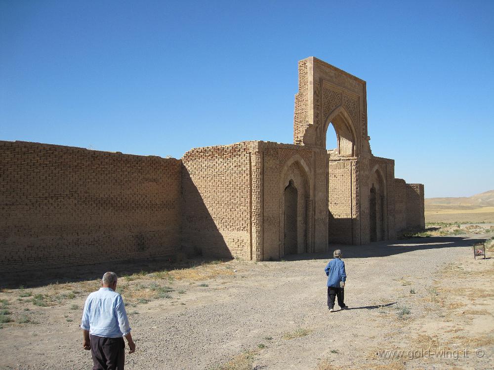 IMG_0471.JPG - Caravanserraglio di Rubat Sharaf (Iran)