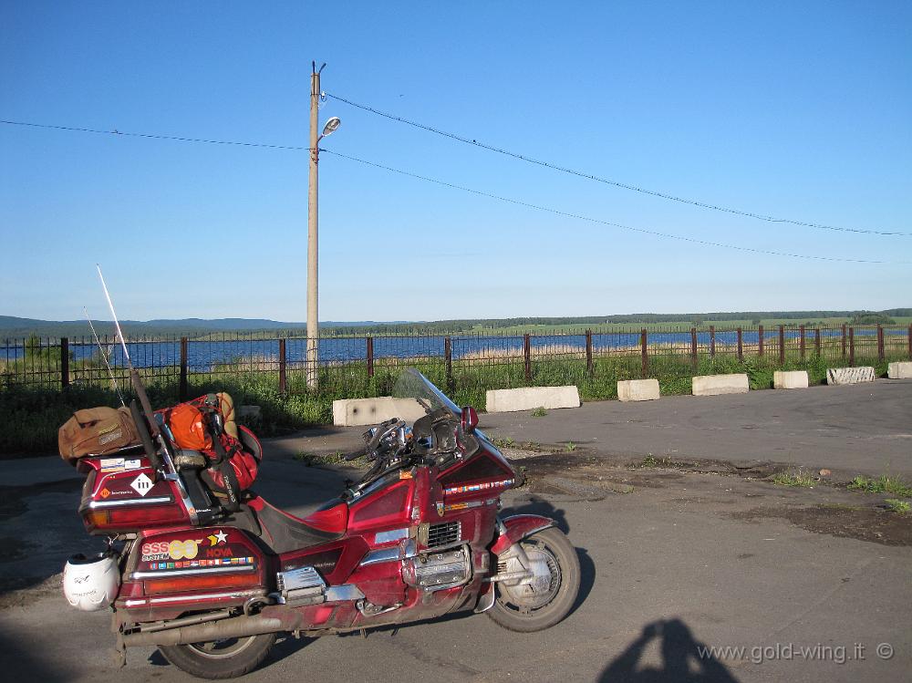 IMG_1334.JPG - Motel sul lago, presso Zhuravlevo, a sud-ovest di Kemerovo (Siberia)