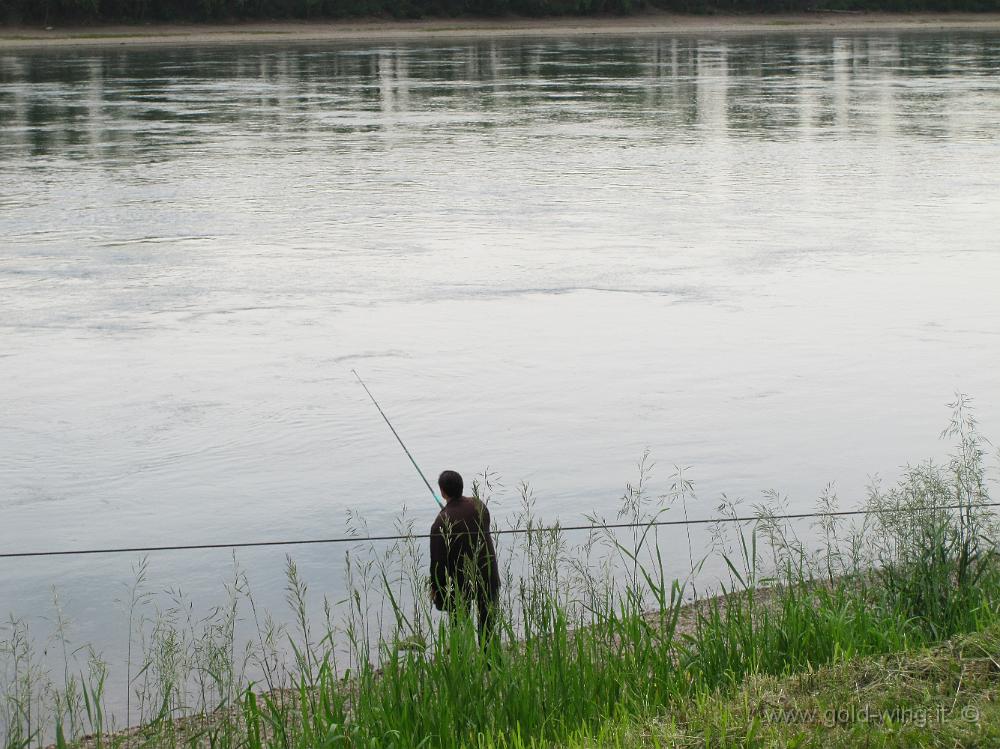 IMG_1547.JPG - Irkutsk (Siberia): pesca sul fiume Angara