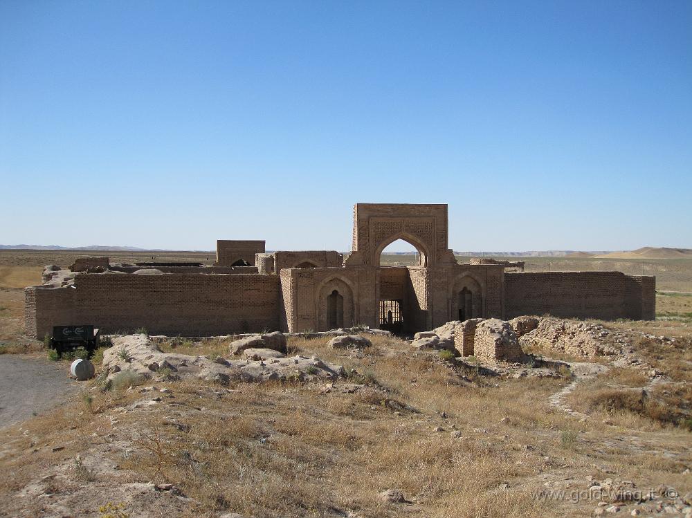 IMG_0497.JPG - Caravanserraglio di Rubat Sharaf (Iran)