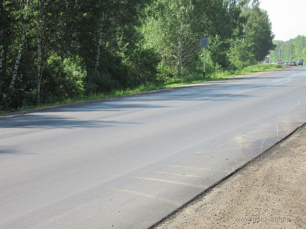 IMG_0666.JPG - Siberia, 70 km a est di Novosibirsk - Dopo l'incidente smette di piovere!