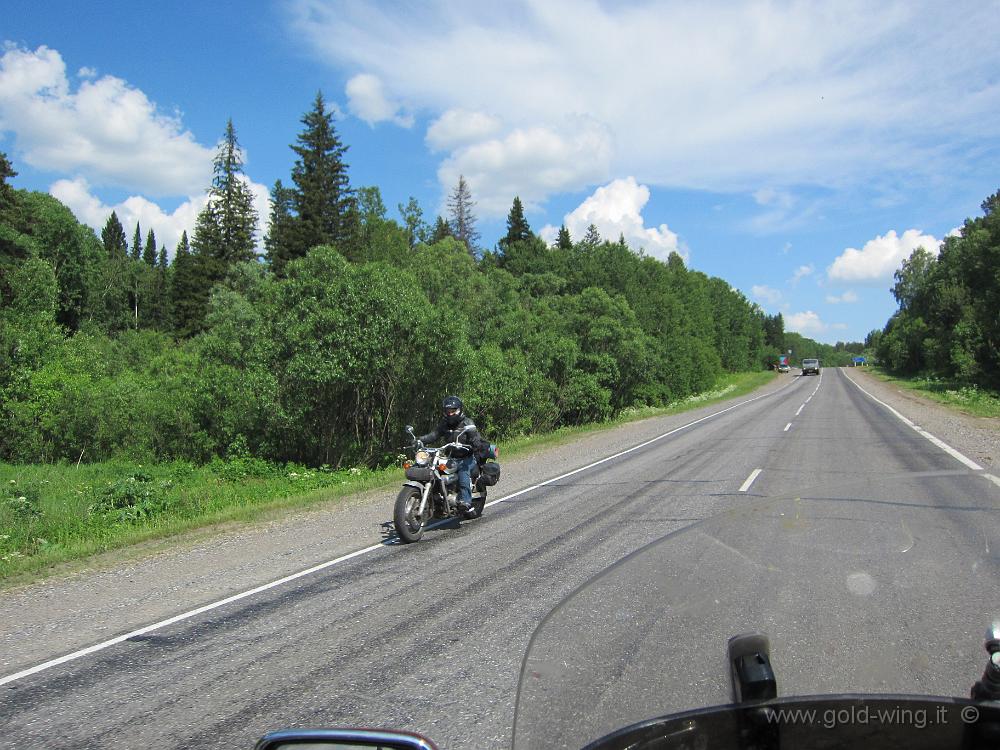 IMG_0785.JPG - Tra Mariinsk e Achinsk - Motociclista