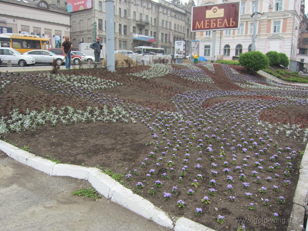 IMG_1737.JPG - Piazza Bortsov Revolutsii