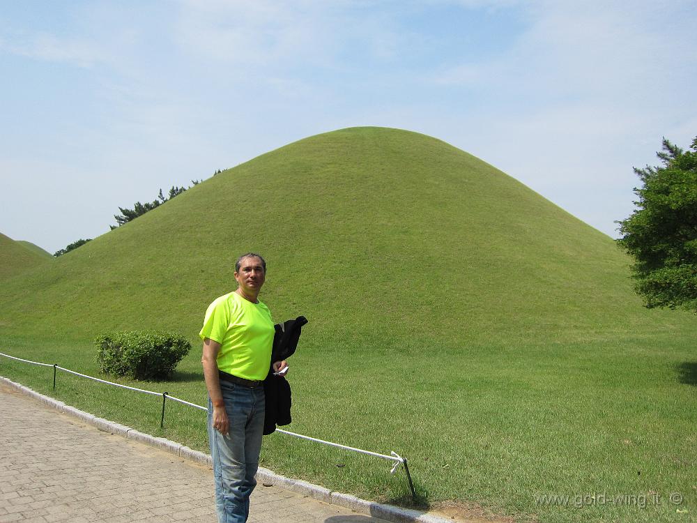 IMG_3285.JPG - Gyeongju - Tombe reali a tumulo