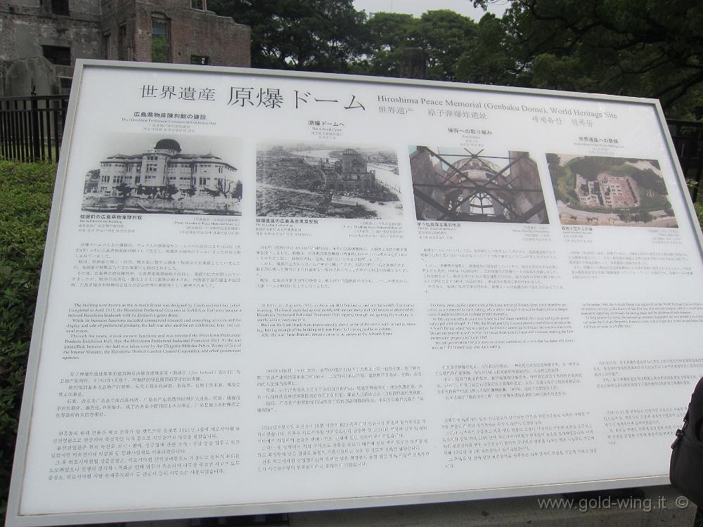 IMG_3857.JPG - Hiroshima - Il Dome, la cupola del Centro Espositivo Industriale, sopra il quale esplose la bomba atomica