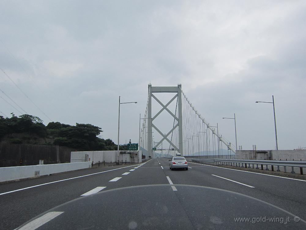 IMG_3965.JPG - Il ponte che unisce le isole di Honshu e Kyushu