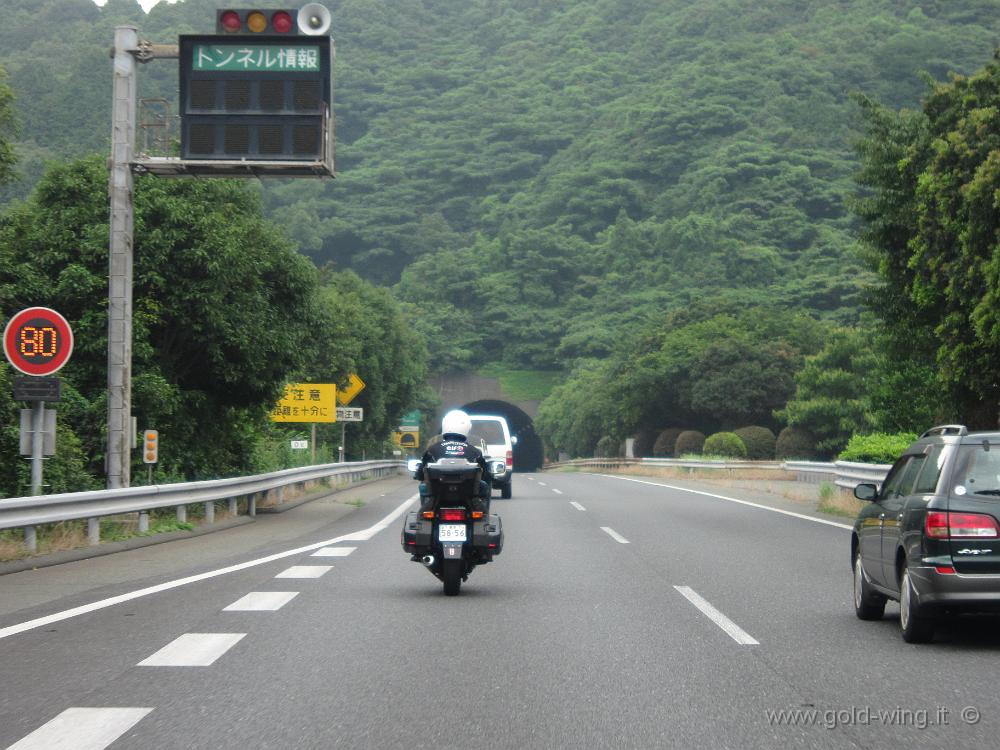 IMG_3974.JPG - Isola di Kyushu - Motociclista giapponese