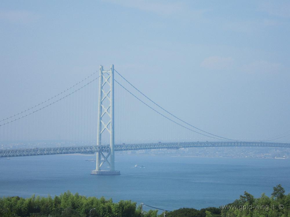 IMG_4569.JPG - Ponte Akashi-Kaikyo: campata principale m 1.991, lunghezza complessiva m 3.911