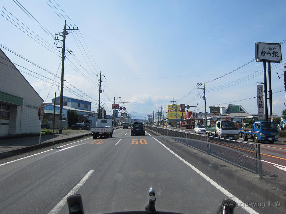 IMG_4827.JPG - Salita verso il Monte Fuji: a 18 km dalla cima, quota m 160