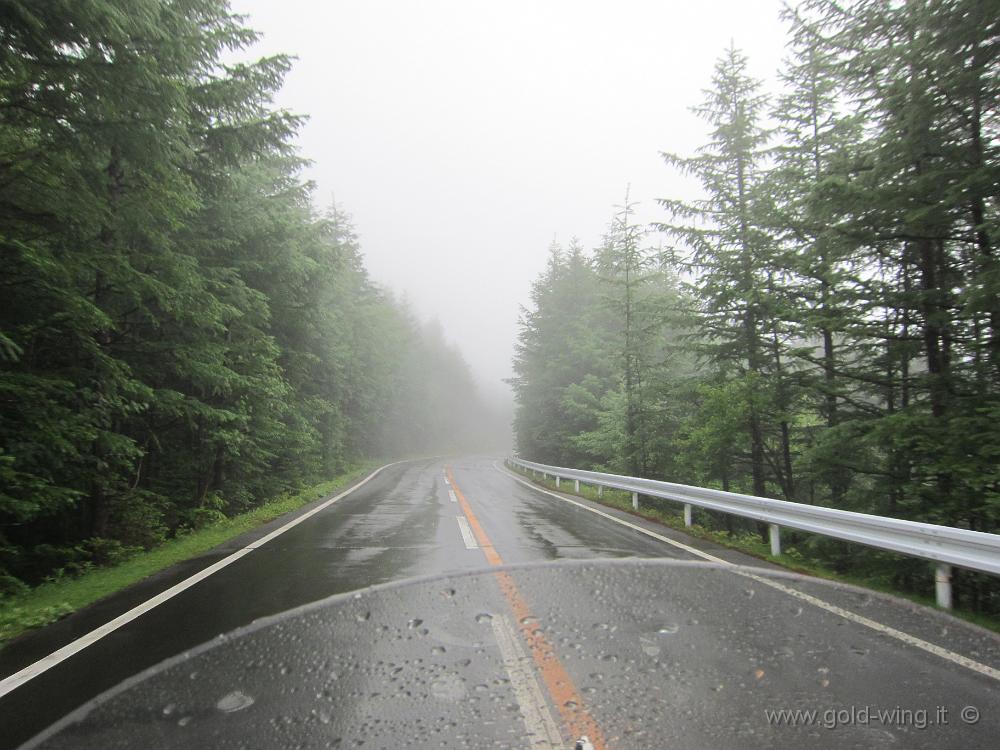 IMG_5041.JPG - Salita verso il Monte Fuji (versante nord): a 4 km dalla cima, quota m 2.000