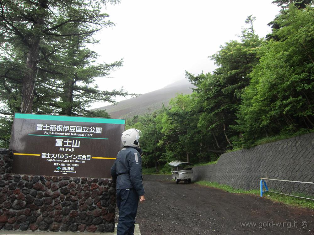 IMG_5068.JPG - Monte Fuji: quota m 2.305, versante nord