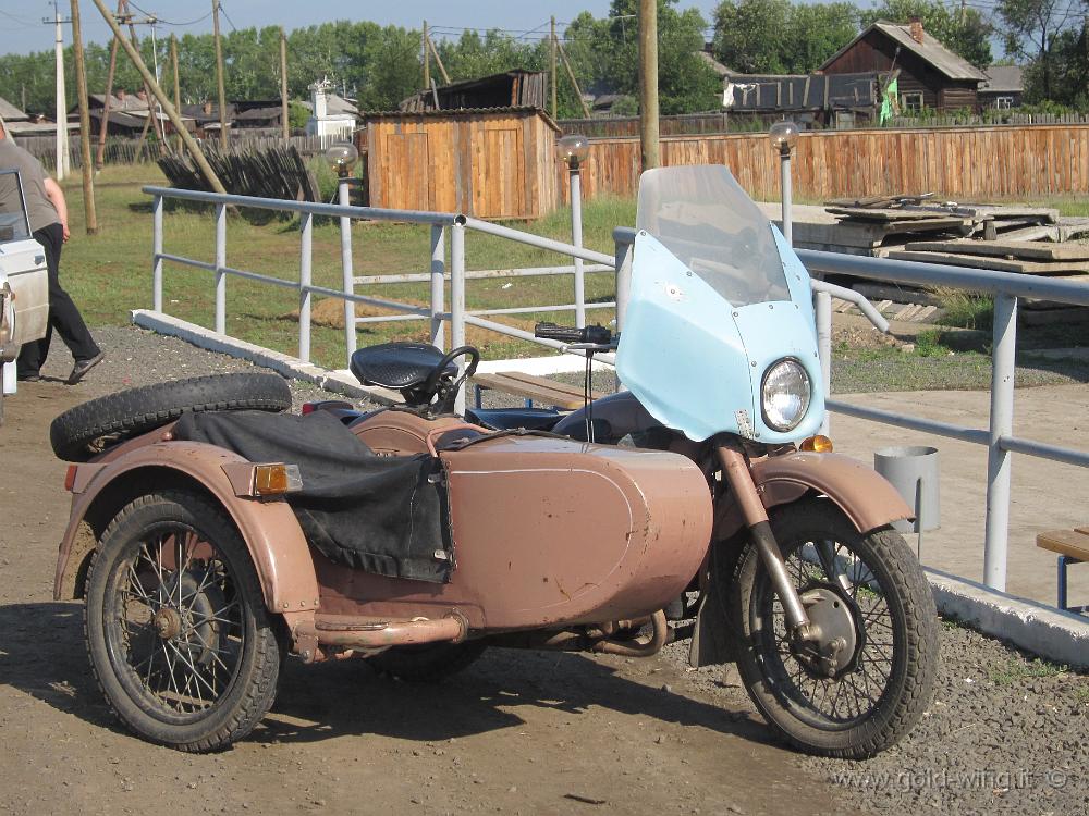 IMG_6144.JPG - A est di Tulun - Sidecar