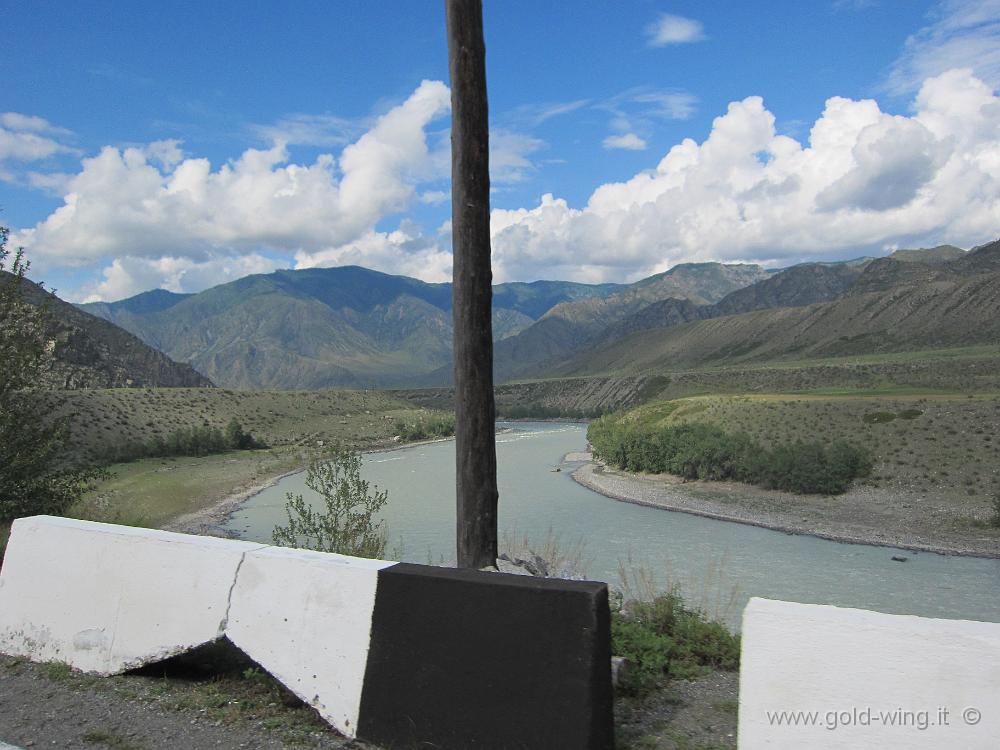 IMG_6645.JPG - Repubblica dell'Altaj - Fiume Katun