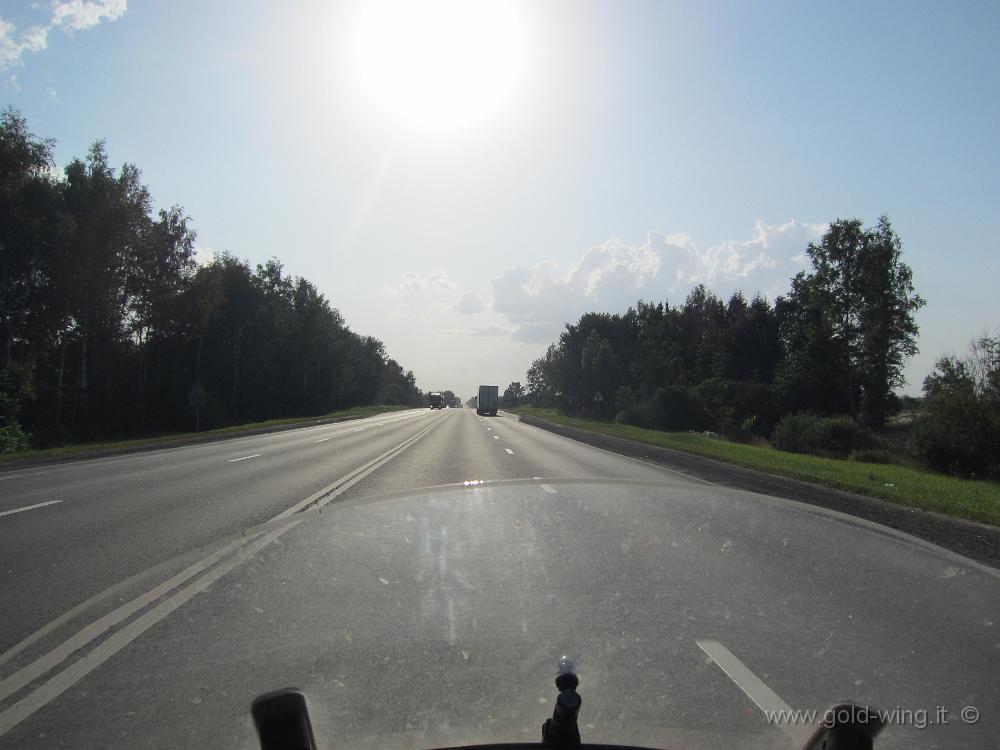 IMG_7175.JPG - M1, la strada per Smolensk-Minsk-Brest