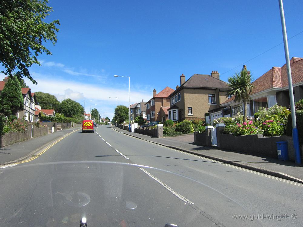 IMG_0869.JPG - Un ultimo saluto al circuito (ecco Bray Hill inquadrata dall' "altro lato", cioè dal senso opposto a quello percorso dalla gara)