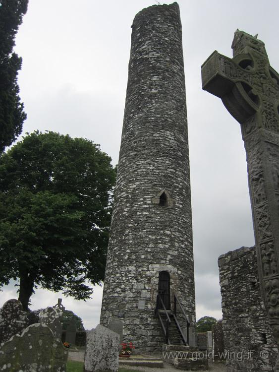 IMG_1305.JPG - Monasterboice: torre alta 30 m nel cimitero