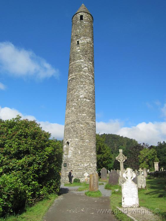 IMG_1678.JPG - Glendalough: torre circolare (alta m 33) nel cimitero