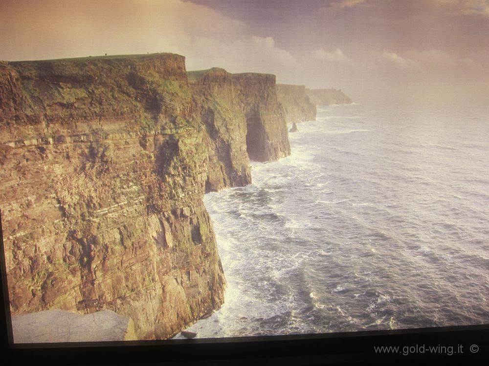 IMG_3184.JPG - Cliff of Moher (proiezione nel centro visitatori)