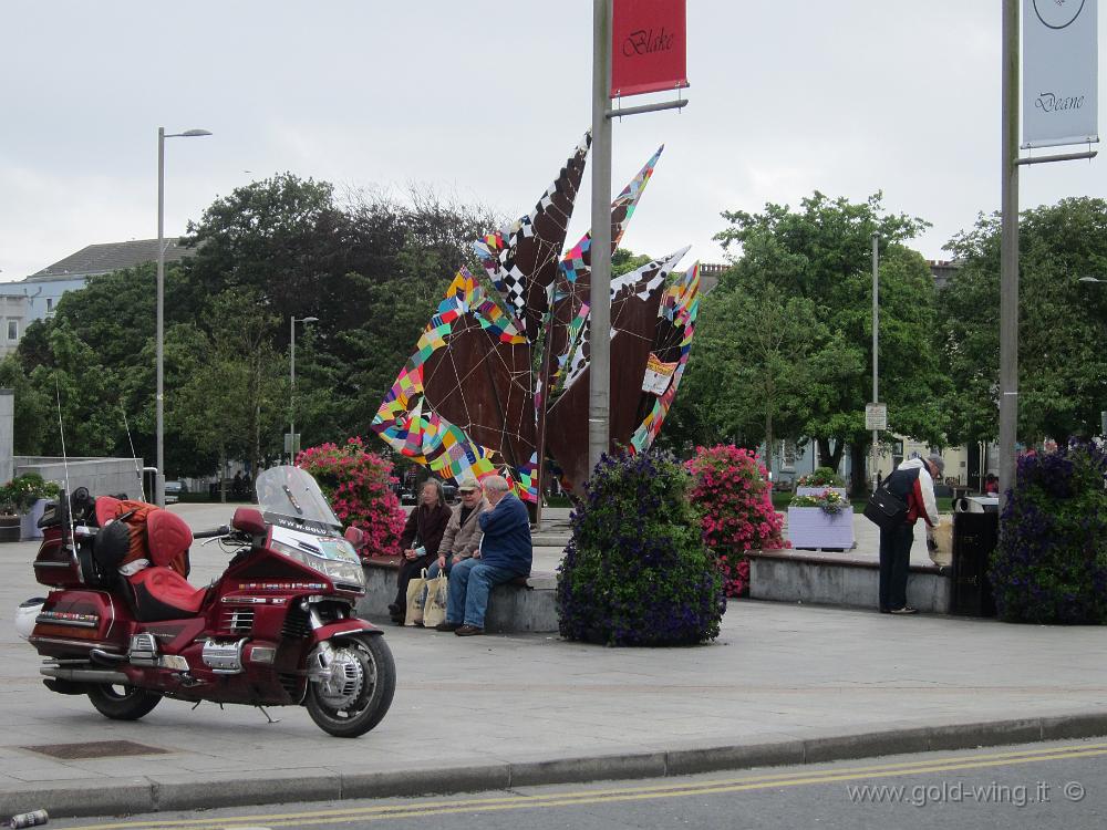 IMG_3258.JPG - Galway: Eyre Square (ufficialmente John F. Kennedy Memorial Park)