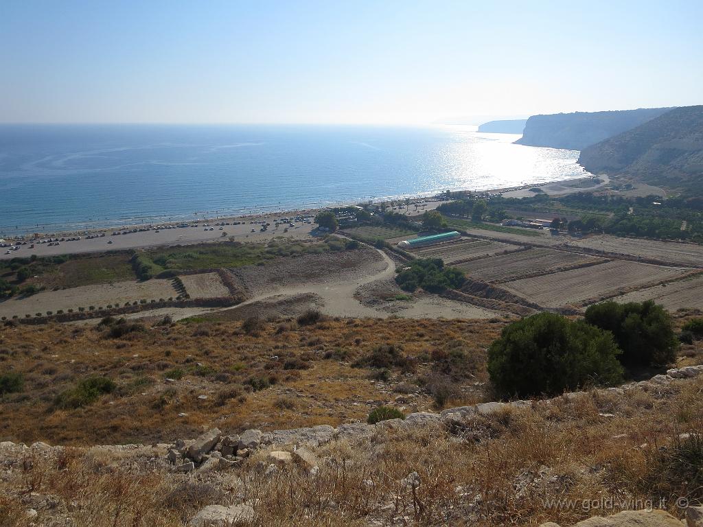 IMG_0348.JPG - La spiaggia vista dal sito archeologico di Kourion