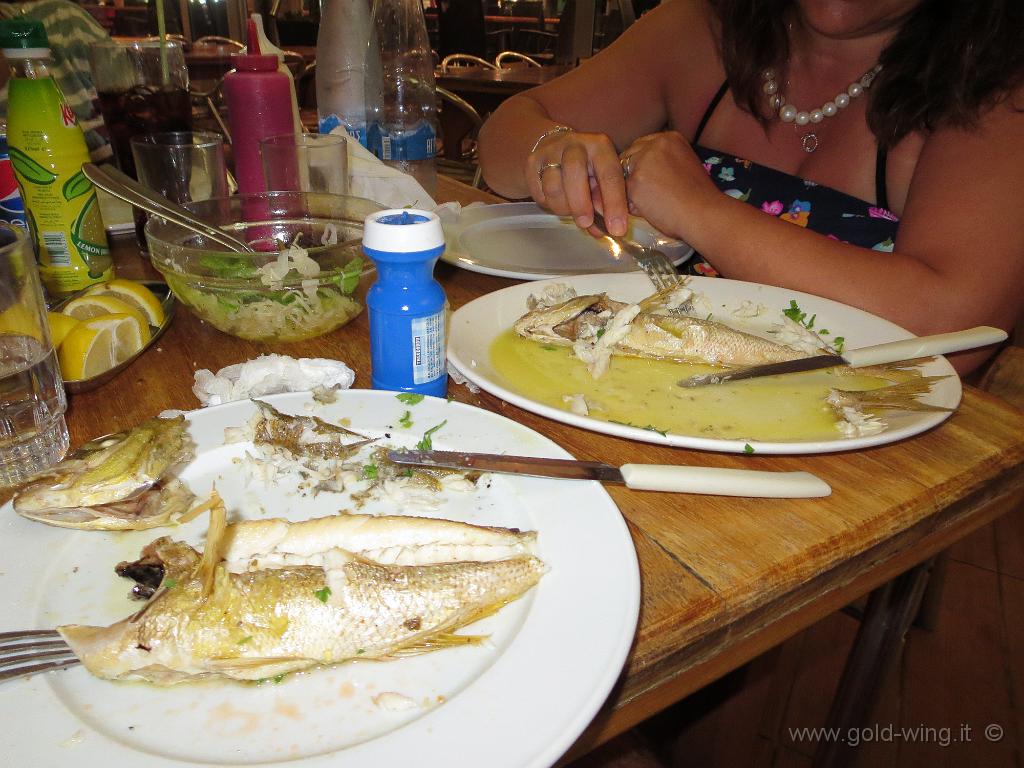 IMG_0609.JPG - ... cena con i "meze" di pesce