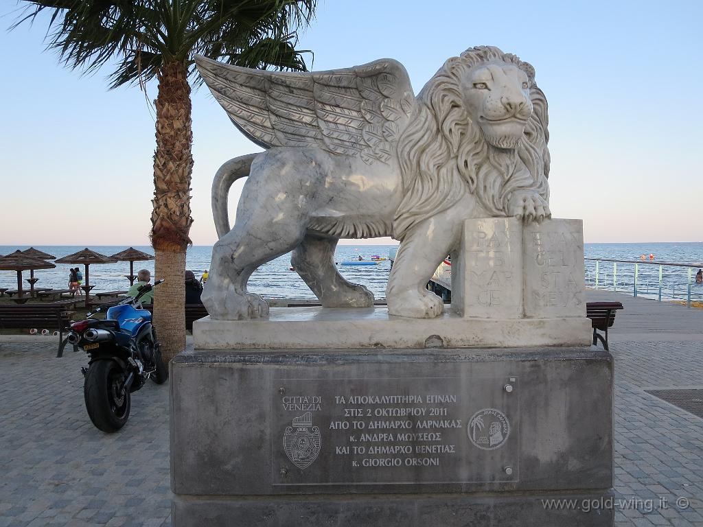 IMG_1050.JPG - Larnaka: leone di Venezia, dono della città lagunare, che dominò Cipro prima della conquista turca (1570)