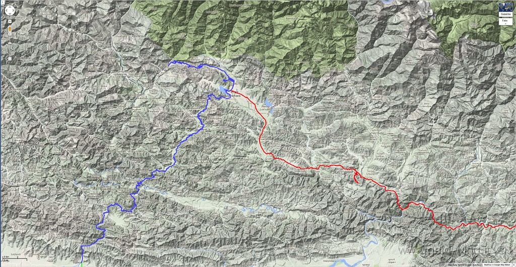 131021.jpg - 21.10. Butwal (7.00) - Pokhara (17.46). Km 264, viaggio h 10.46, guida h 7.32