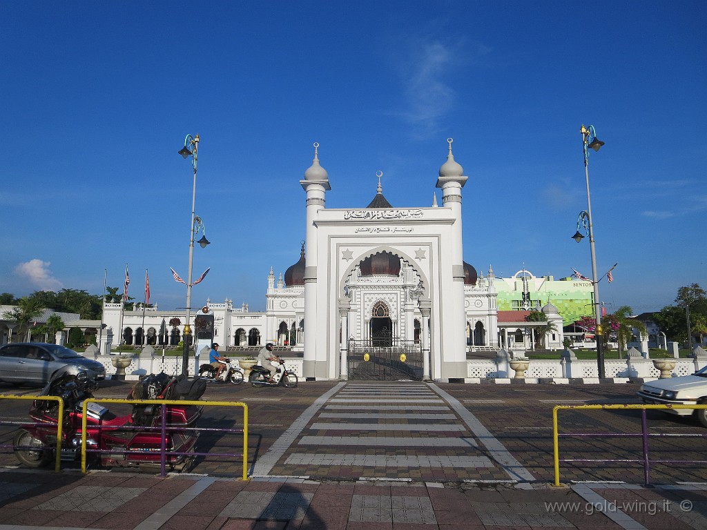 IMG_3904.JPG - Alor Setar: Masjid Zahir (moschea)