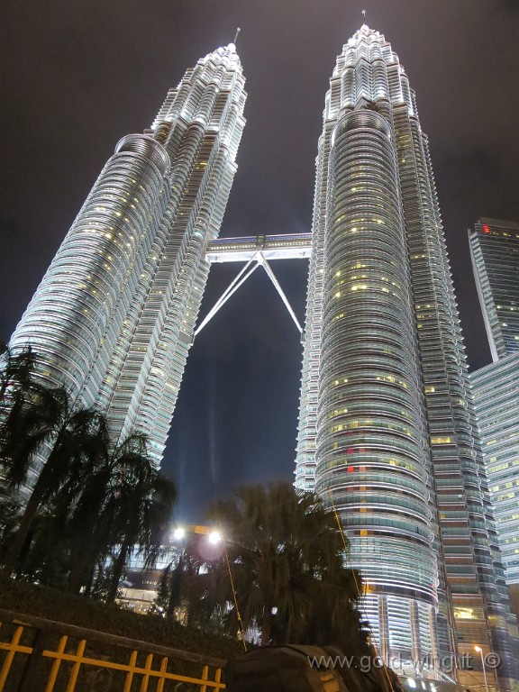 IMG_4192.JPG - Kuala Lumpur: le Petronas Towers (m 452)