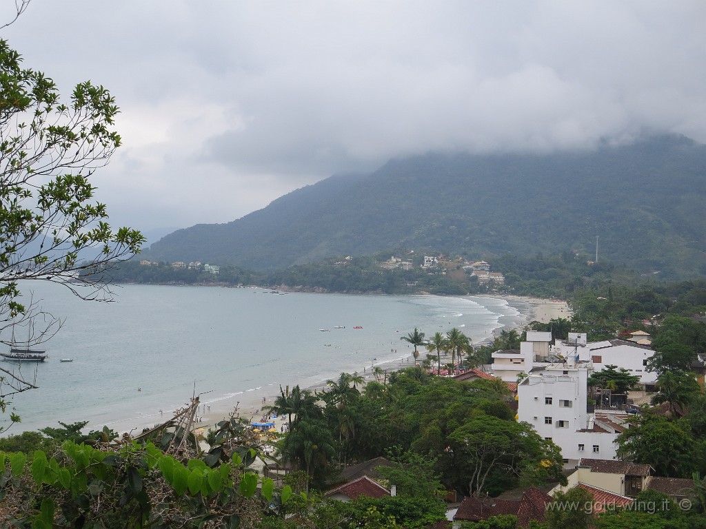 IMG_9067.JPG - Ubatuba, esattamente sul Tropico del Capricorno (23° 26' S)