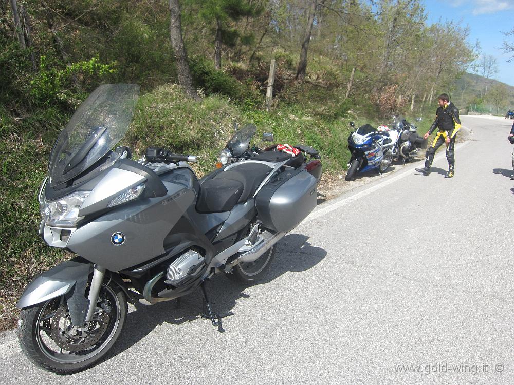 IMG_0252.JPG - Montecopiolo, PU): dopo il  pranzo con gli amici del forum di Mototurismo