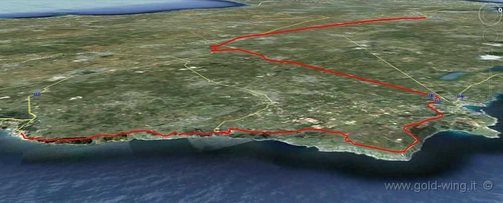 google-earth.JPG - La litoranea tra Otranto (a destra) e Santa Cesarea Terme (a sinistra): km 15