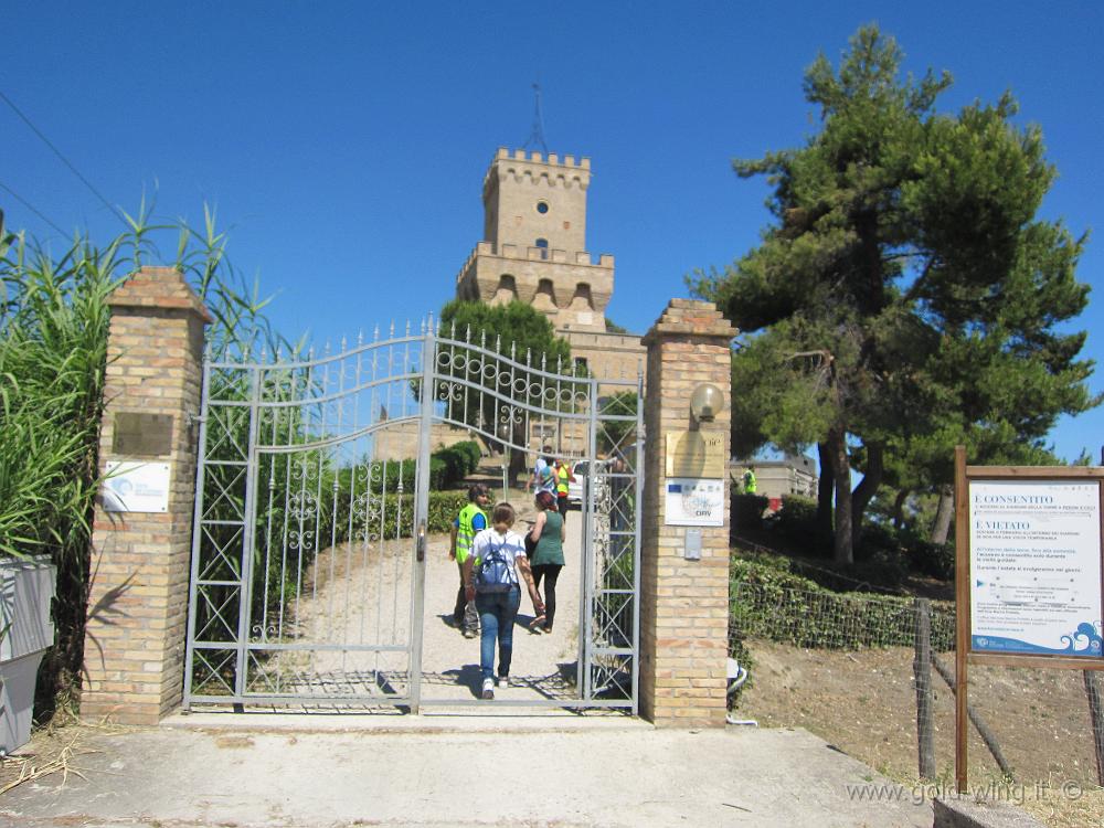 IMG_0467.JPG - Torre del Cerrano (TE), nel comune di Pineto