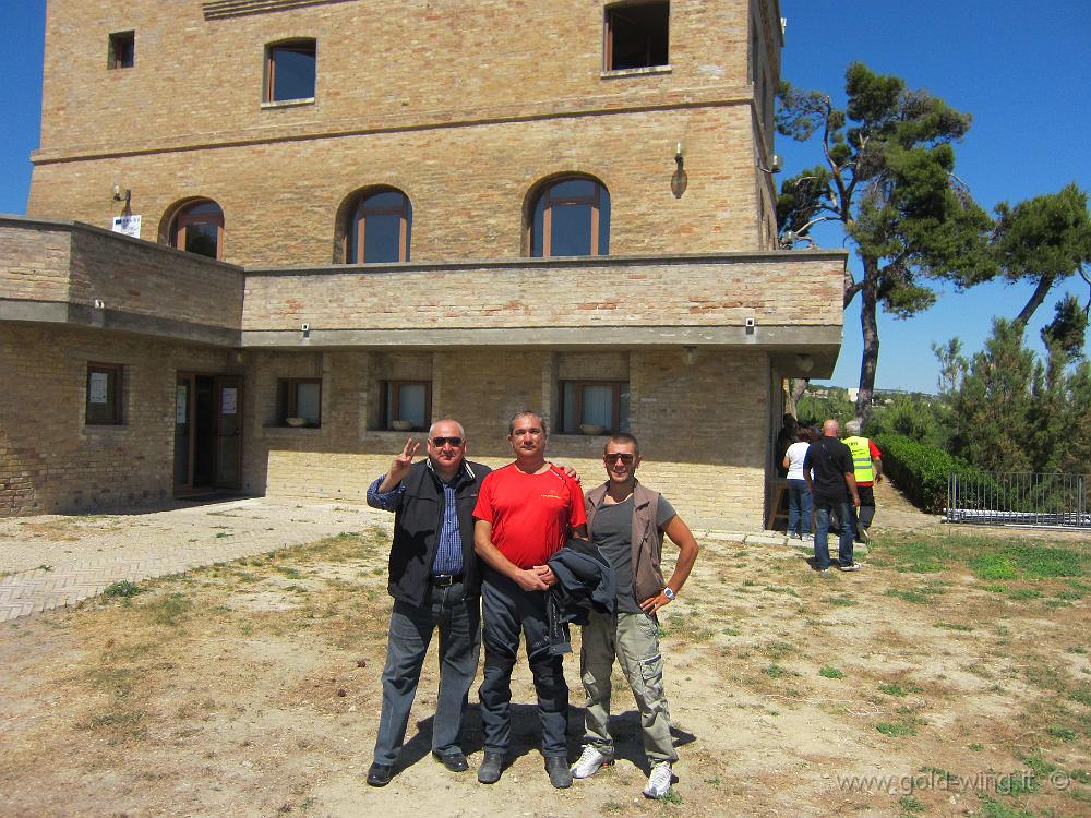 IMG_0473.JPG - Torre del Cerrano (TE): con Mauro e Roberto