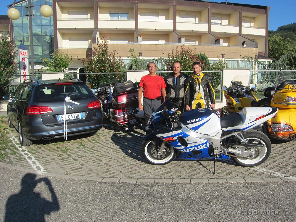 IMG_0215.JPG - Due amici del Forum di Mototurismo: Stac e Skiwalker