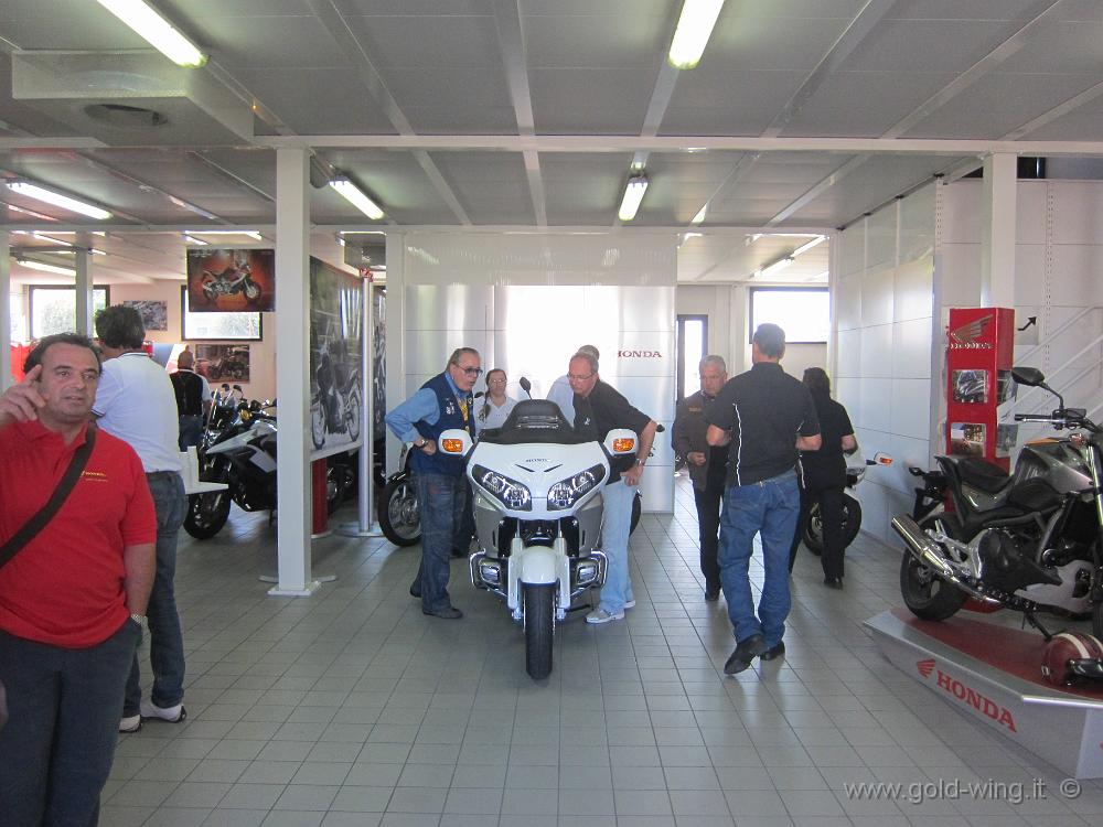 IMG_0265.JPG - Concessionario Honda Vitali (Cesena): Gold WIng 2012