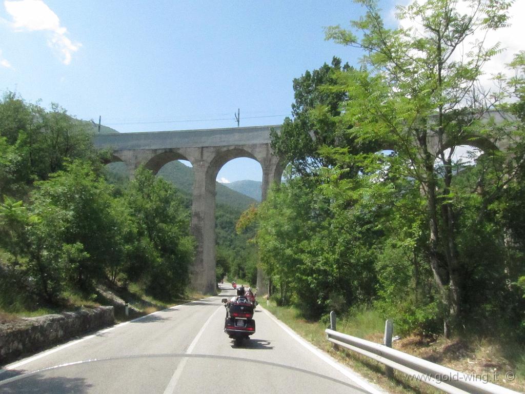 IMG_0288.JPG - Tra Sulmona e Anversa degli Abruzzi