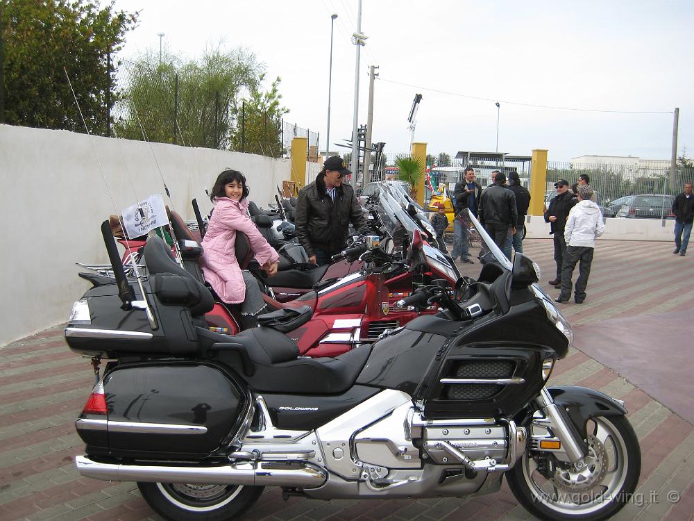 IMG_0008.JPG - Le moto del Gold Wing Club i Normanni