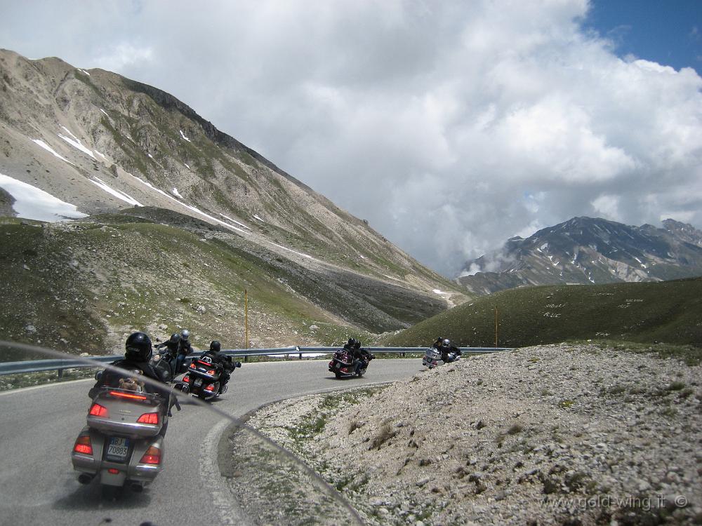 IMG_0146.JPG - Gran Sasso (m 2.912):  discesa dal rifugio Duca d. Abruzzi (m 2.130)