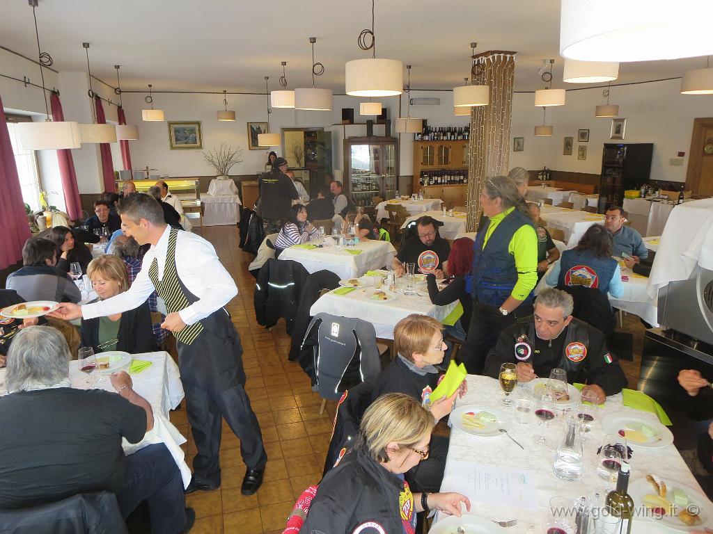 IMG_0101.JPG - Passo Pordoi (m 2.239, TN-BL): pranzo