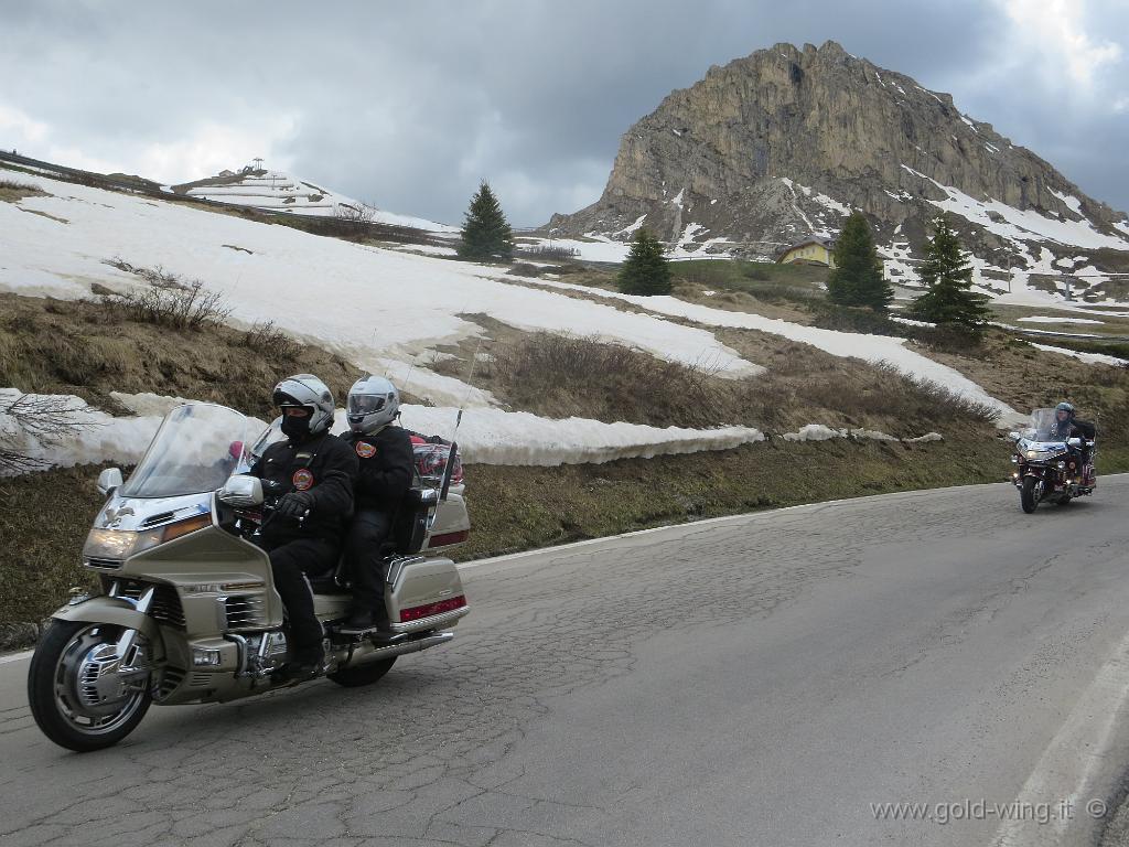 IMG_0139.JPG - Discesa dal Passo Pordoi (m 2.239, BL)