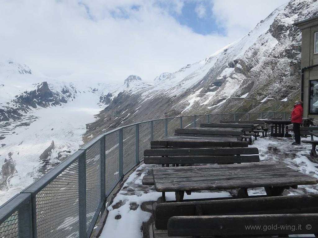 IMG_0212.JPG - Di fronte al Grossglockner (m 3.798) e il ghiacciaio del Pasterze