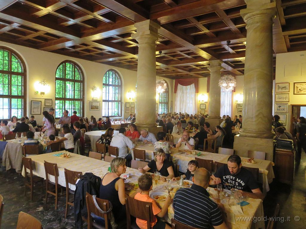 IMG_0498.JPG - Pranzo alla birreria di Pedavena (BL)