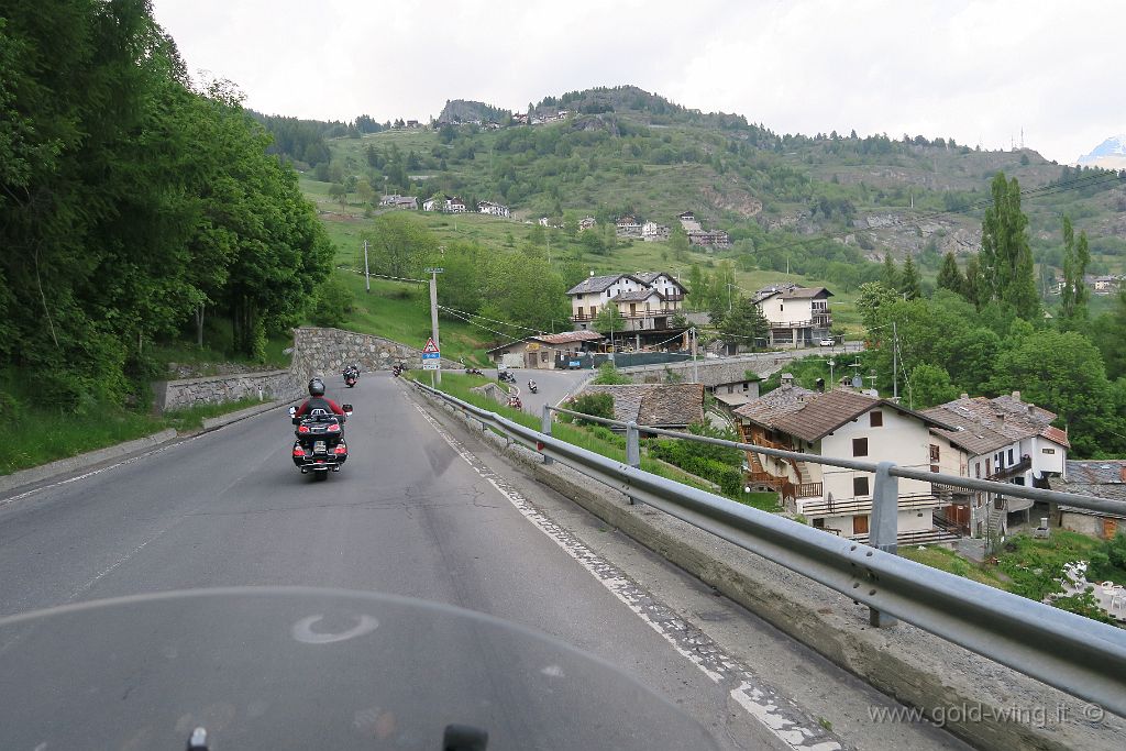 IMG_0240.JPG - Tra il Colle San Pantaleone e Chatillon