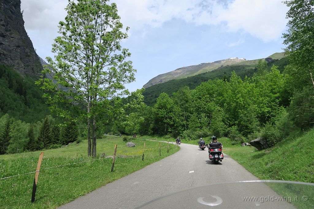 IMG_0147.JPG - Tra Bourg-Saint-Maurice e il Cormet de Roselend (m 1.968)