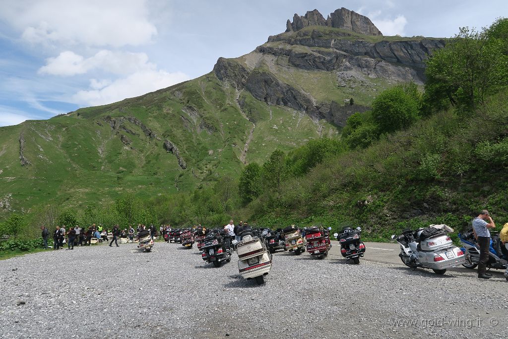 IMG_0225.JPG - Sosta pranzo sul lago di Roselend (m 1.560)