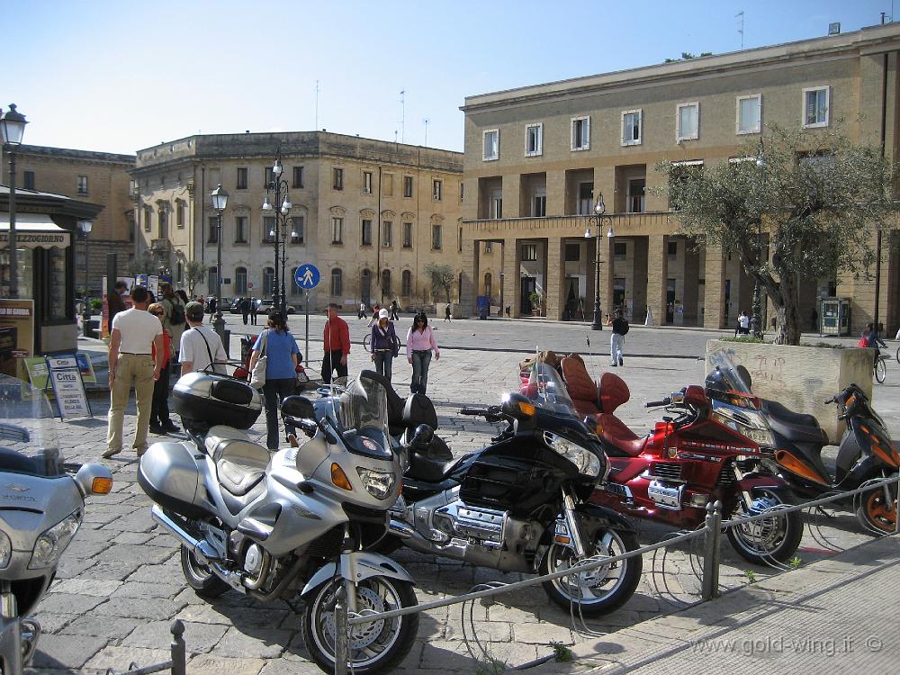 IMG_0202.JPG - Lecce: Piazza S.Oronzo